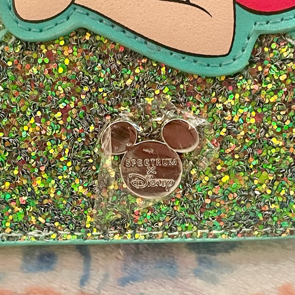 Spectrum X The Little Mermaid Makeup Brush Handbag RARE. - Picture 3 of 7